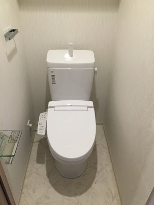 トイレ　トイレ
