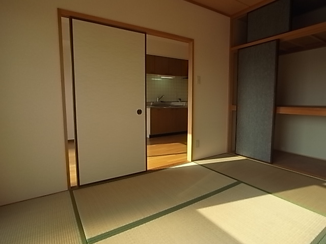 アレーグルヒビキIIIの居間写真