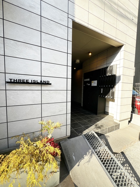 小田急線 登戸駅 徒歩4分 3階建 築6年の外観写真