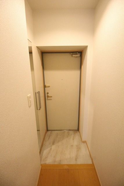 玄関　★シューズボックス付き玄関スペース★