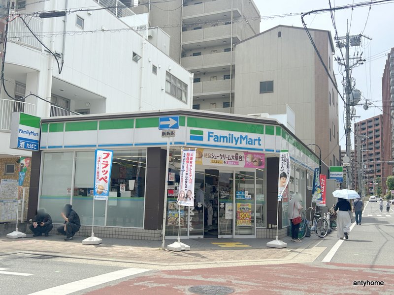 コンビニ　ファミリーマート 阪急三国駅西店（コンビニ）まで263m