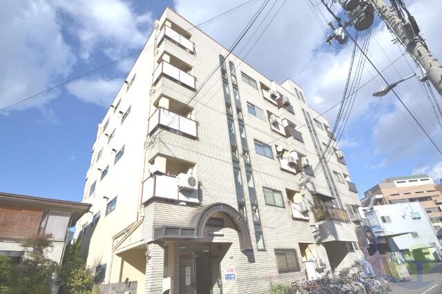 建物外観　落ち着いた外観です