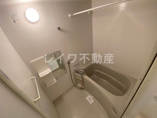 バス・シャワールーム　日々の疲れを癒すお風呂付です