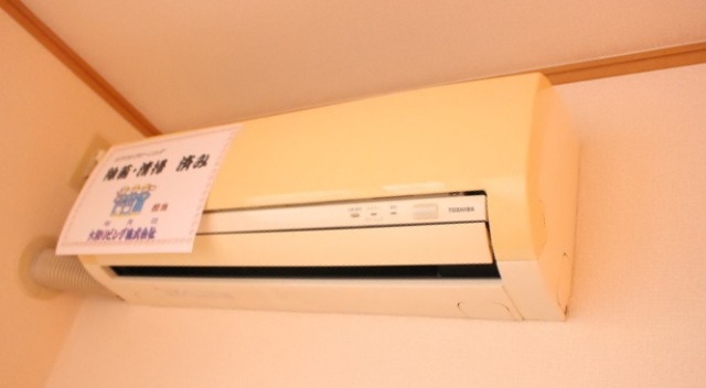 その他設備　エアコンは２階洋室に付いてます。