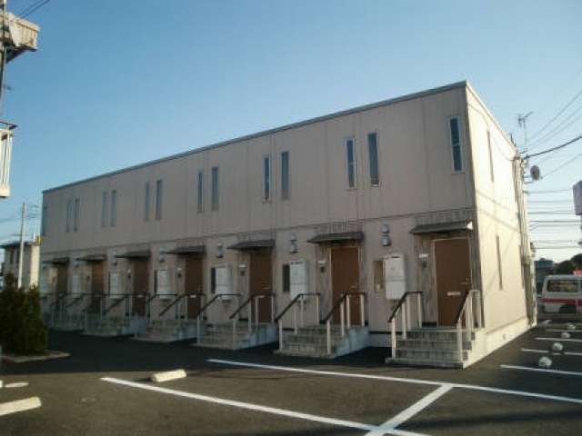 建物外観　ダイワハウス施工。地震に強い鉄骨アパートです。