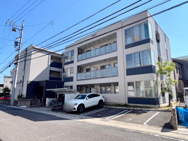 建物外観　外観写真（昼）