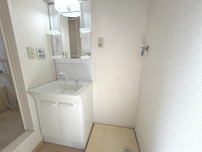 ミオカーメラ夏見の内装写真