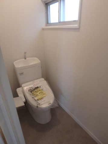 ソレイユ長坂のトイレ写真