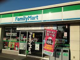 コンビニ　ファミリーマート塩付通店（コンビニ）まで400m