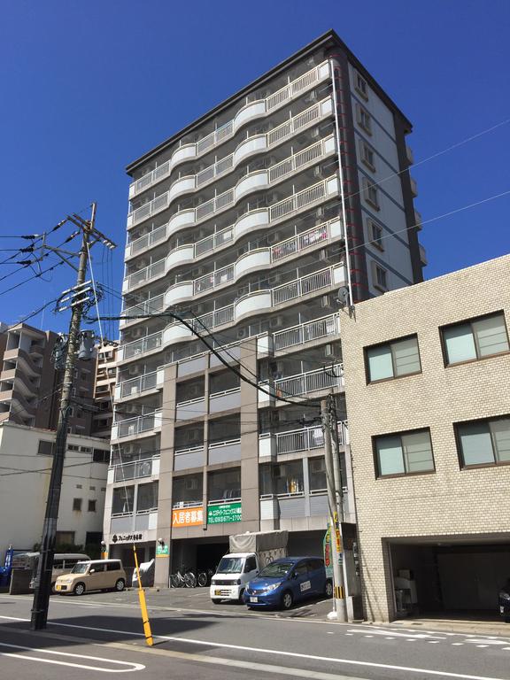 建物外観　東向きの明るい立地、11F建てマンション