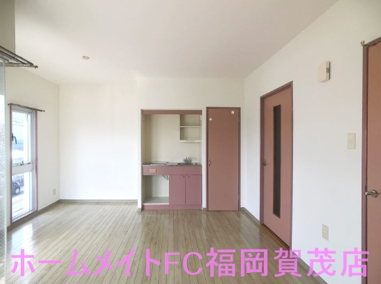 地下鉄七隈線 次郎丸駅 徒歩8分 4階建 築36年の居間写真