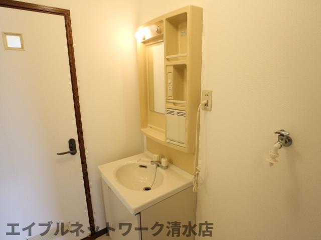 【静岡市清水区蜂ヶ谷のマンションの洗面設備】