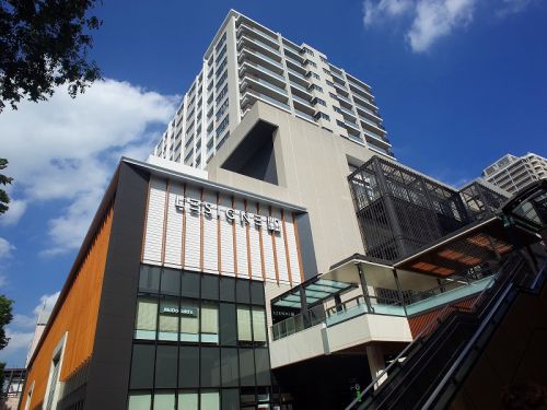 【府中市府中町のマンションのショッピングセンター】