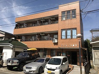 松本市旭のマンションの建物外観