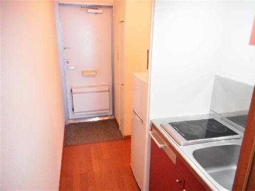 玄関　玄関側からのアングルです