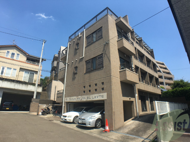 【仙台市泉区泉中央のマンションの建物外観】