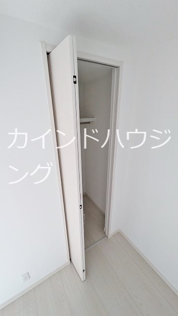 【泉佐野市笠松のアパートの収納】