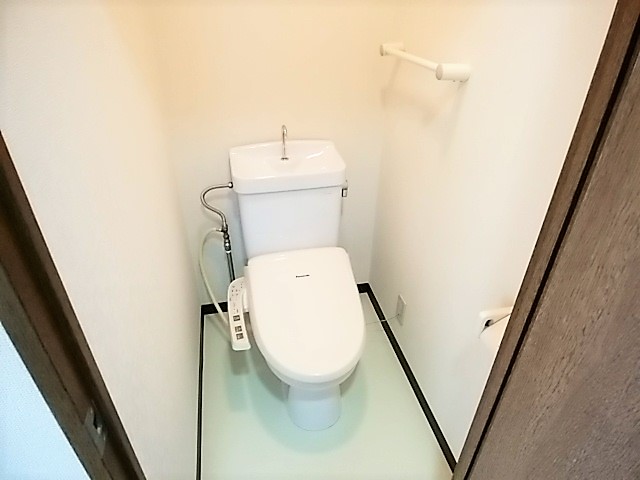 近鉄南大阪線 北田辺駅 徒歩5分 6階建 築30年のトイレ写真