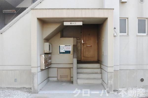 【三豊市仁尾町仁尾のマンションのエントランス】