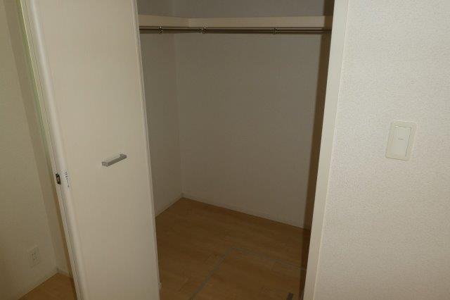 収納　ウォークインクローゼット