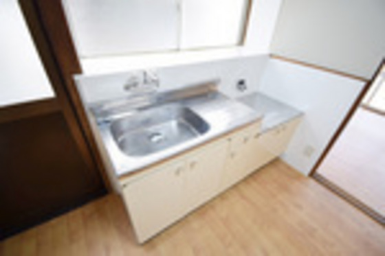 キッチン　※別部屋の写真です。