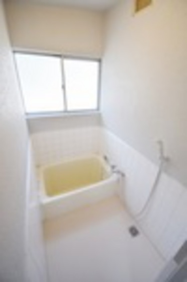 バス・シャワールーム　※別部屋の写真です。