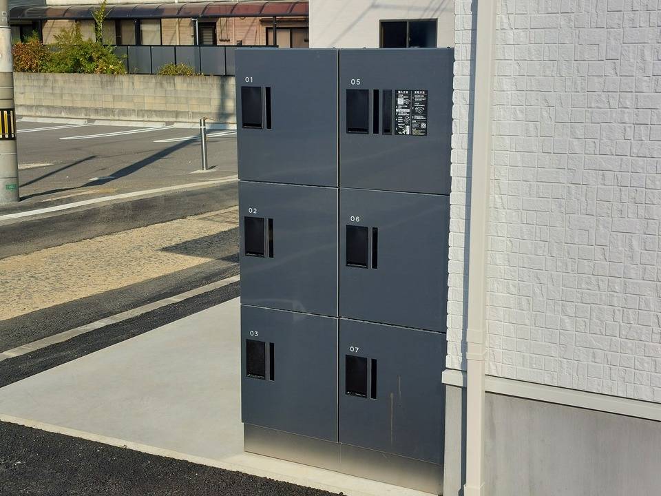 エントランス　宅配ボックス