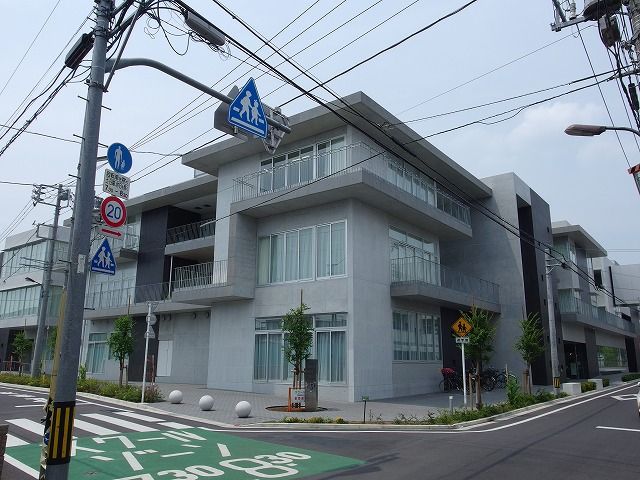 図書館　柴崎図書館（図書館）まで152m