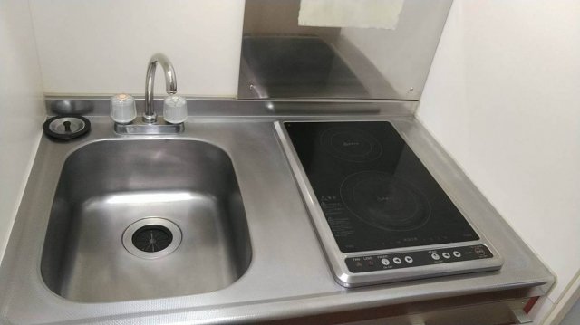 キッチン　設備・仕様は号室により異なる為、現況を優先致します。