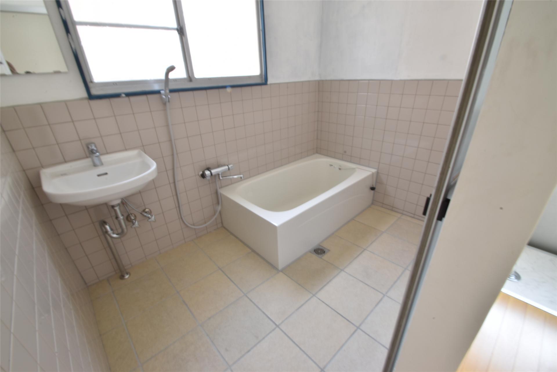 バス・シャワールーム　浴室