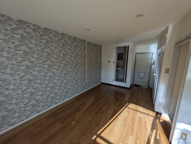 居室・リビング　2025.11撮影・現況が相違する場合は現況を優先致します。