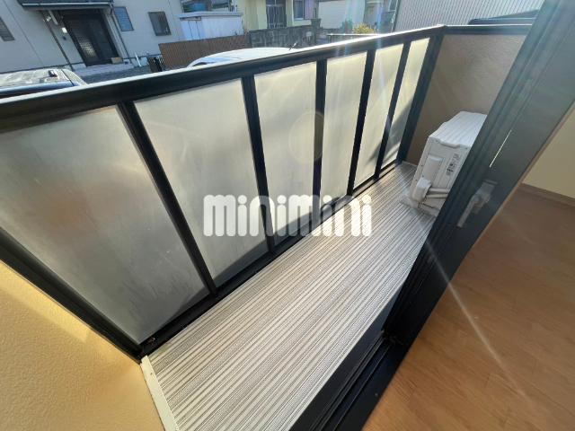 バルコニー　１０２号室の写真を利用しています。現況優先となります。