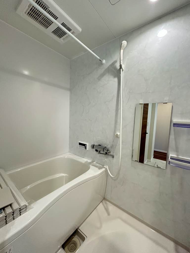 バス・シャワールーム　バス