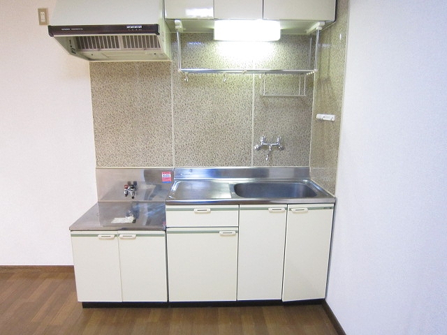 キッチン　収納がたくさんあるキッチンです