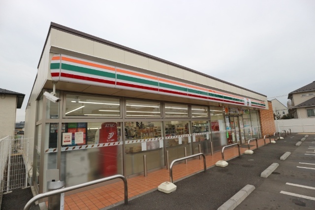 コンビニ　セブンイレブン日野東平山２丁目店（コンビニ）まで676m