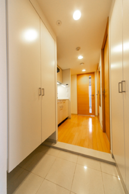 玄関　※写真は同タイプ住戸です。