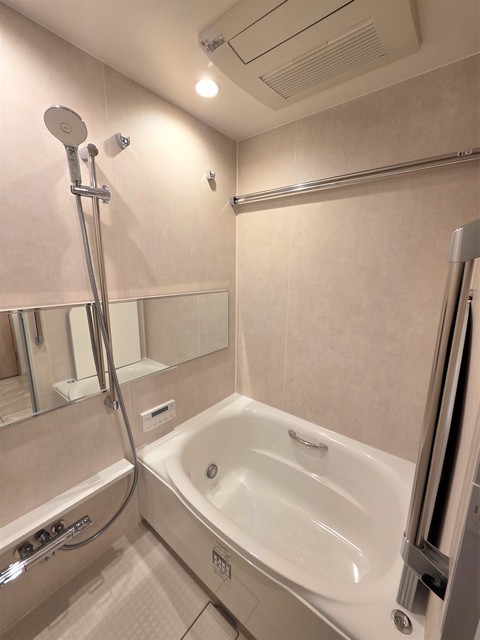 バス・シャワールーム　浴室乾燥機付