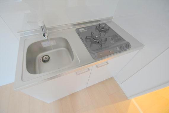 キッチン　オシャレなシステムキッチン。お料理好きには嬉しいですね。