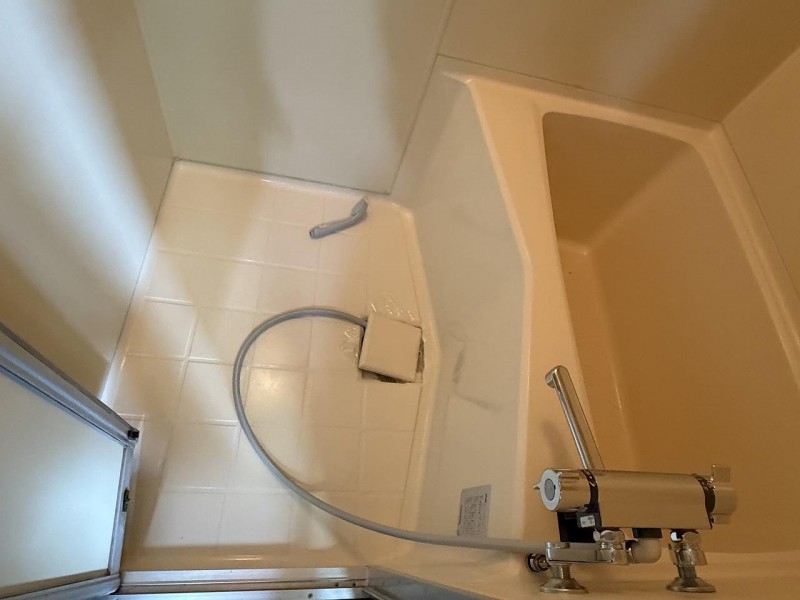 バス・シャワールーム　浴室