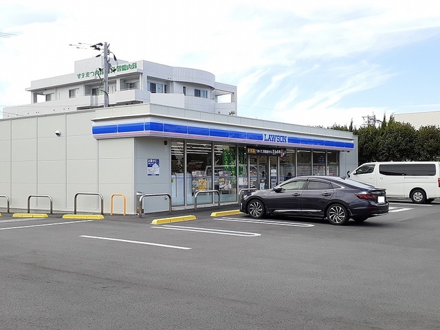 コンビニ　ローソン八王寺団地前店（コンビニ）まで350m