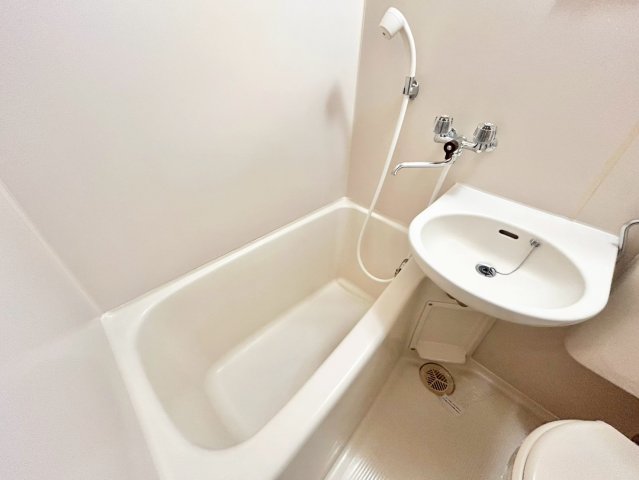 バス・シャワールーム　きれいなお風呂です