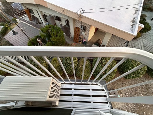 バルコニー　外からの目が気にならないバルコニーで洗濯物が干せます