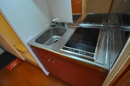 キッチン　一部仕様が異なる場合がございます。