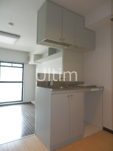 キッチン　別部屋のお写真です。ご参考までに！