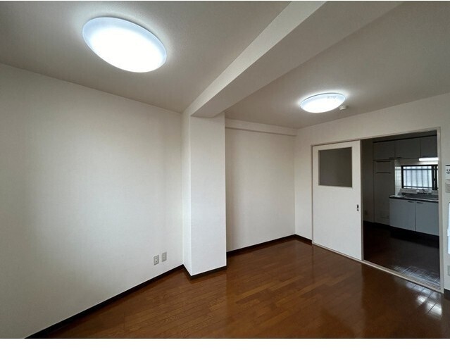 居室・リビング　使いやすい形の為、レイアウトを楽しめます♪