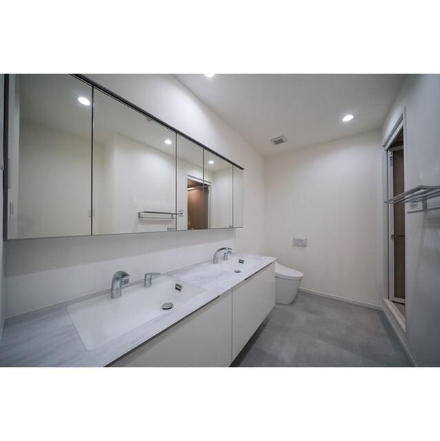 洗面設備　洗面所です