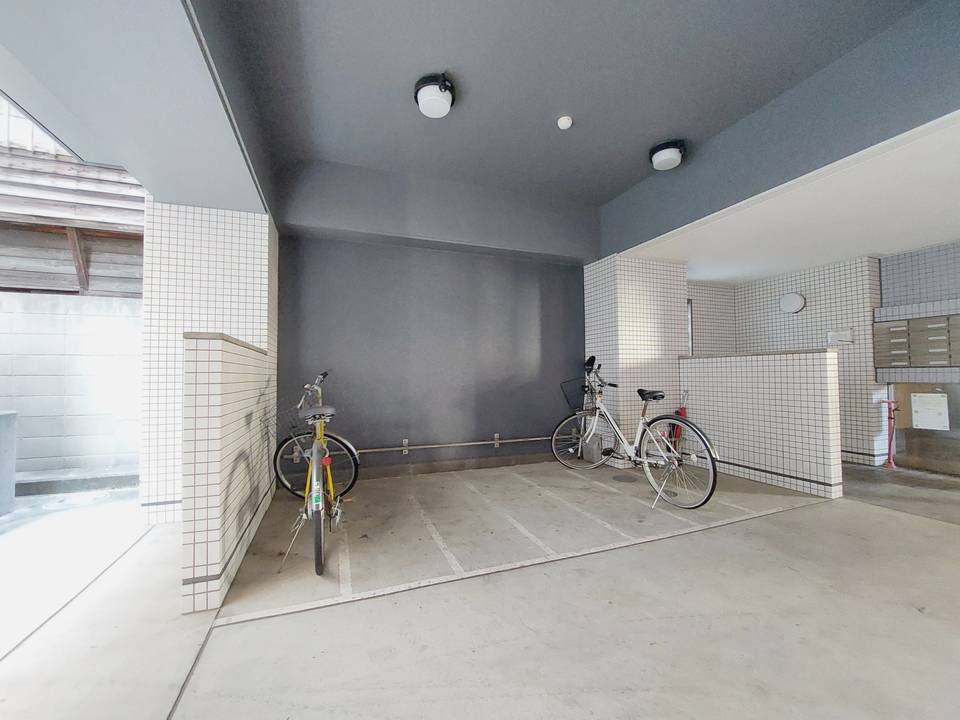 駐車場　駐輪場