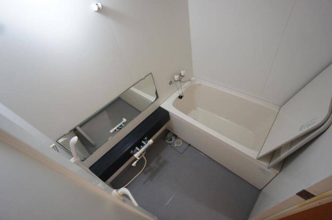バス・シャワールーム　浴室