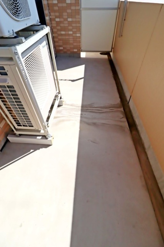 バルコニー　図面と現状に相違がある場合には現状を優先