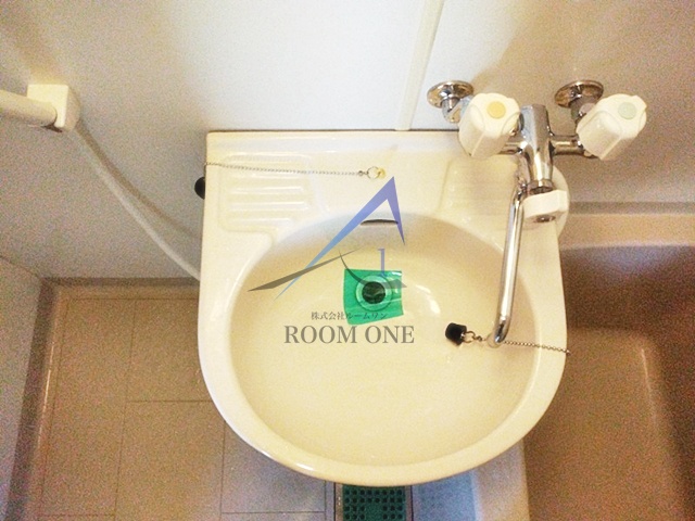 洗面設備　洗面台です。